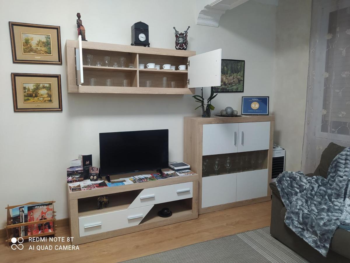 Gonzalo De Berceo 15 Apartment Logrono Luaran gambar