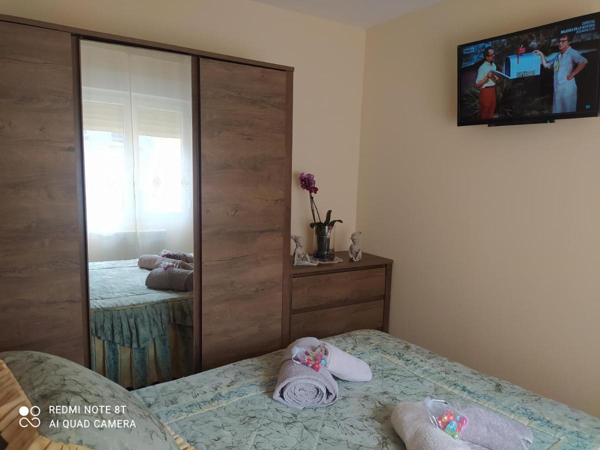 Gonzalo De Berceo 15 Apartment Logrono Luaran gambar