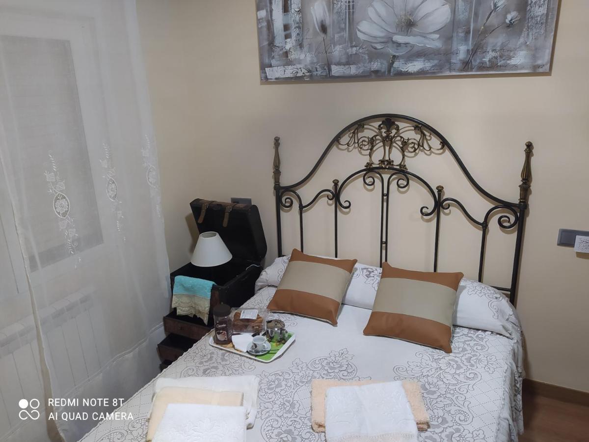 Gonzalo De Berceo 15 Apartment Logrono Luaran gambar
