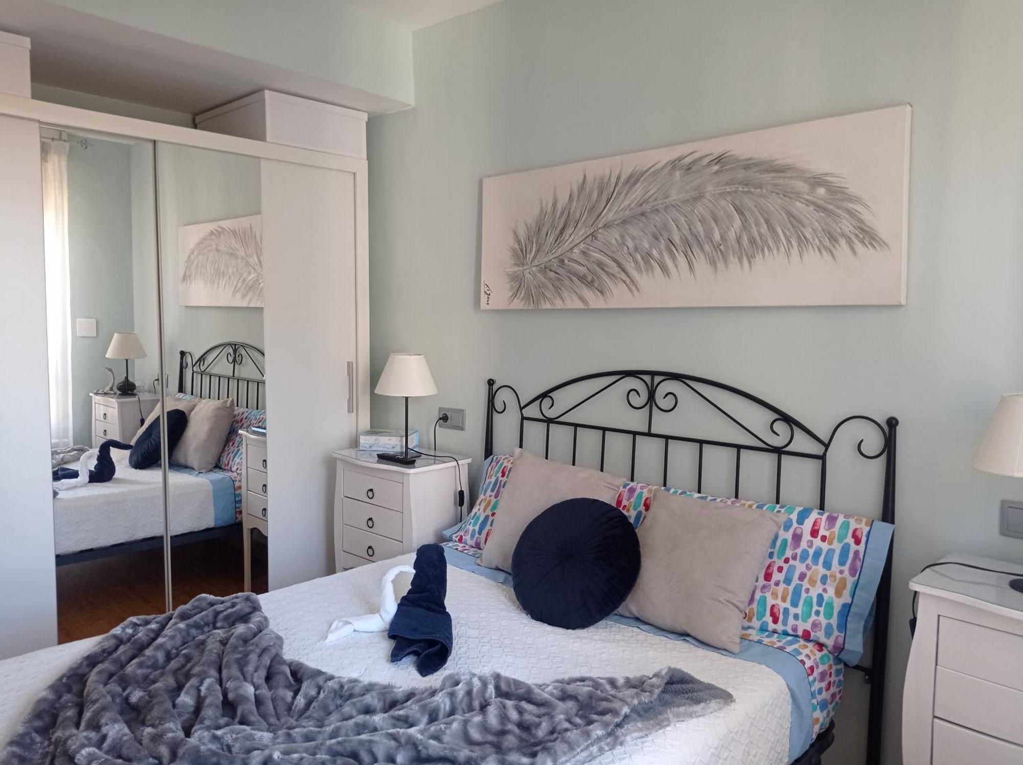 Gonzalo De Berceo 15 Apartment Logrono Luaran gambar
