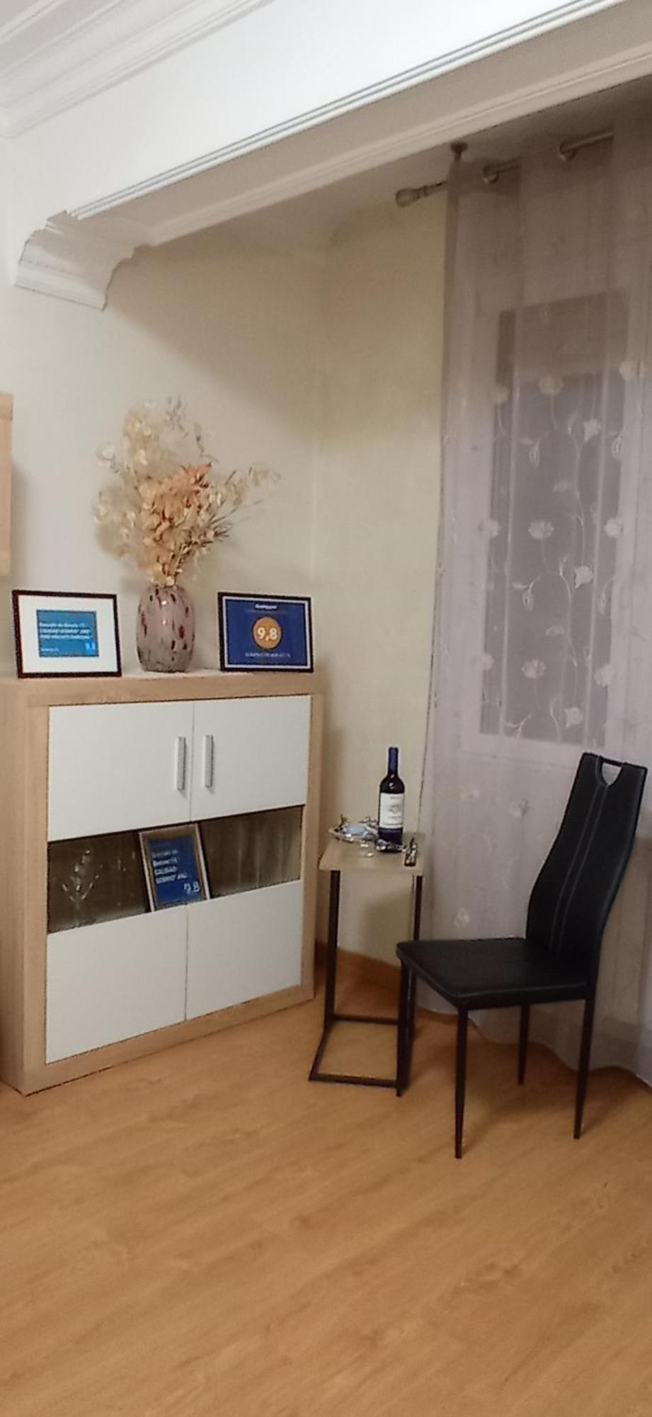 Gonzalo De Berceo 15 Apartment Logrono Luaran gambar